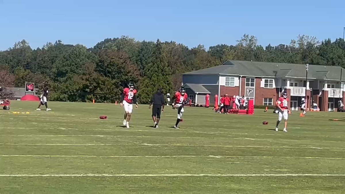#Falcons QB Michael Penix Jr. looks fine while warming up today. 