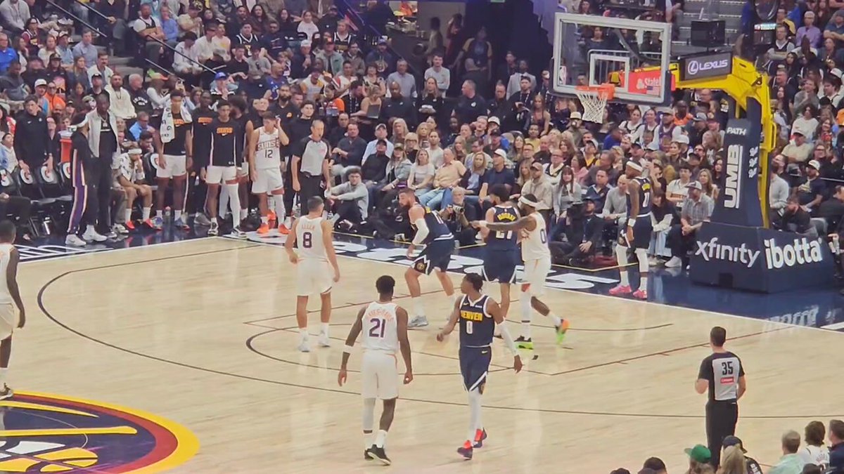 Jamal Murray from beyond half court (50 foot launch)
GOOD!!!
Nuggets 34 Suns 28 after one. 
#Suns #MileHighBasketball