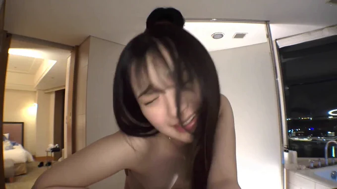 花守夏歩 【素材が良すぎるナチュラル美少女】農園育ち！愛嬌たっぷりぴちぴちJDかほちゃん(20)といちゃいちゃアウトドアデート！口説き落として本来は禁止のエロ行為までヤリまくった一部始終を完全REC！透き通る純白スレンダーボディを大堪能！つるつるパイパン美まんこがグチョグチョ糸を引きながら生ハメお