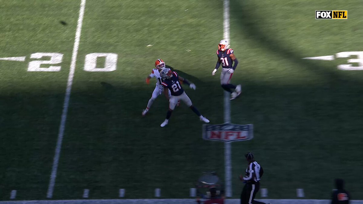This Patriots INT was INSANE 💪