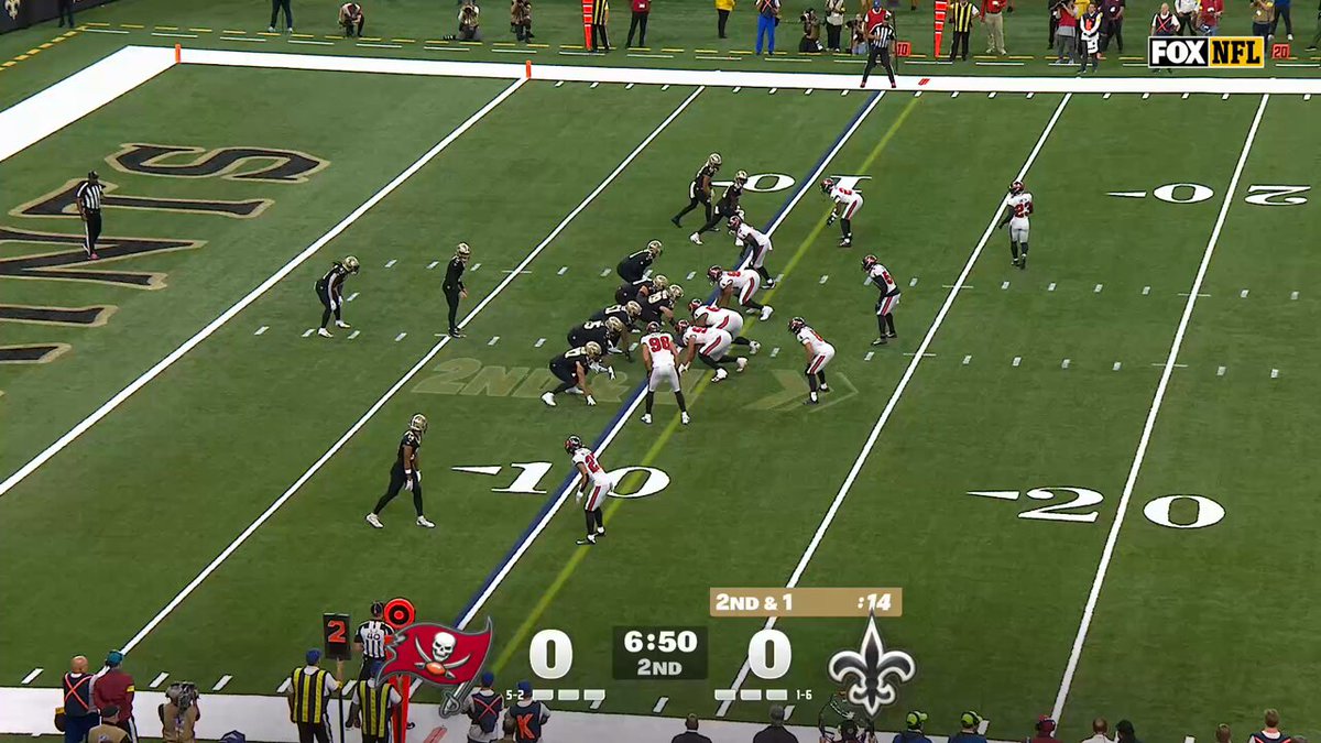 Oh man... 

The Saints defense had an incredible goal line stand on 4th down... But the Bucs end up scoring soon after on the pick 6! 😬

📺: FOX 