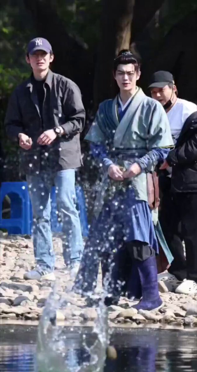 みとこん様 許凱写真集確認 みとこん様 許凱写真集確認 Amazon.co.jp