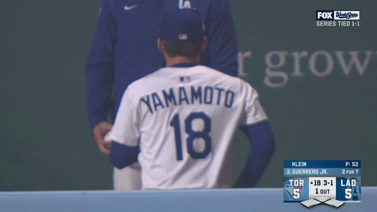 🚨 YOSHINOBU YAMAMOTO IS UP IN THE DODGERS BULLPEN HERE IN THE 18TH INNING
📺: #WorldSeries on FOX