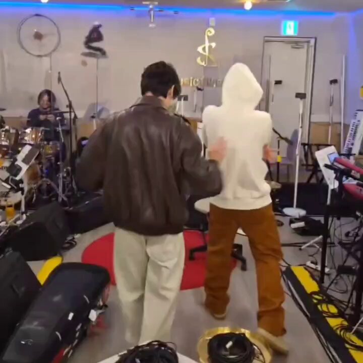 mimi ⭐︎　他４点 Breaking News] Mini-Z Cup 2024 Championship AWD Class Final