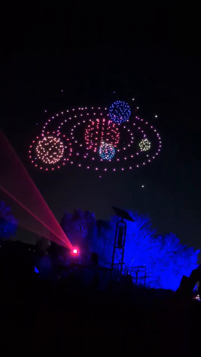 レッドクリフ】ドローンショー国内シェアNo.1 (@redcliff_drone