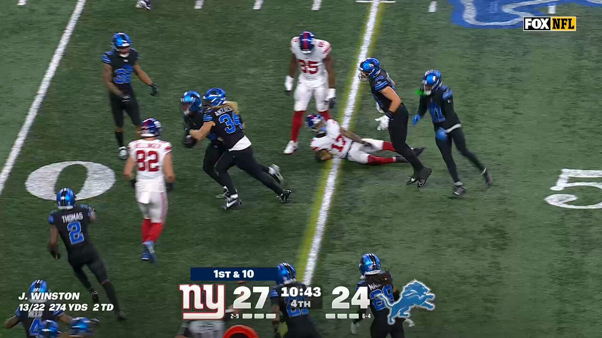 The Lions defense was HYPED after that interception 🔥

📺 FOX 