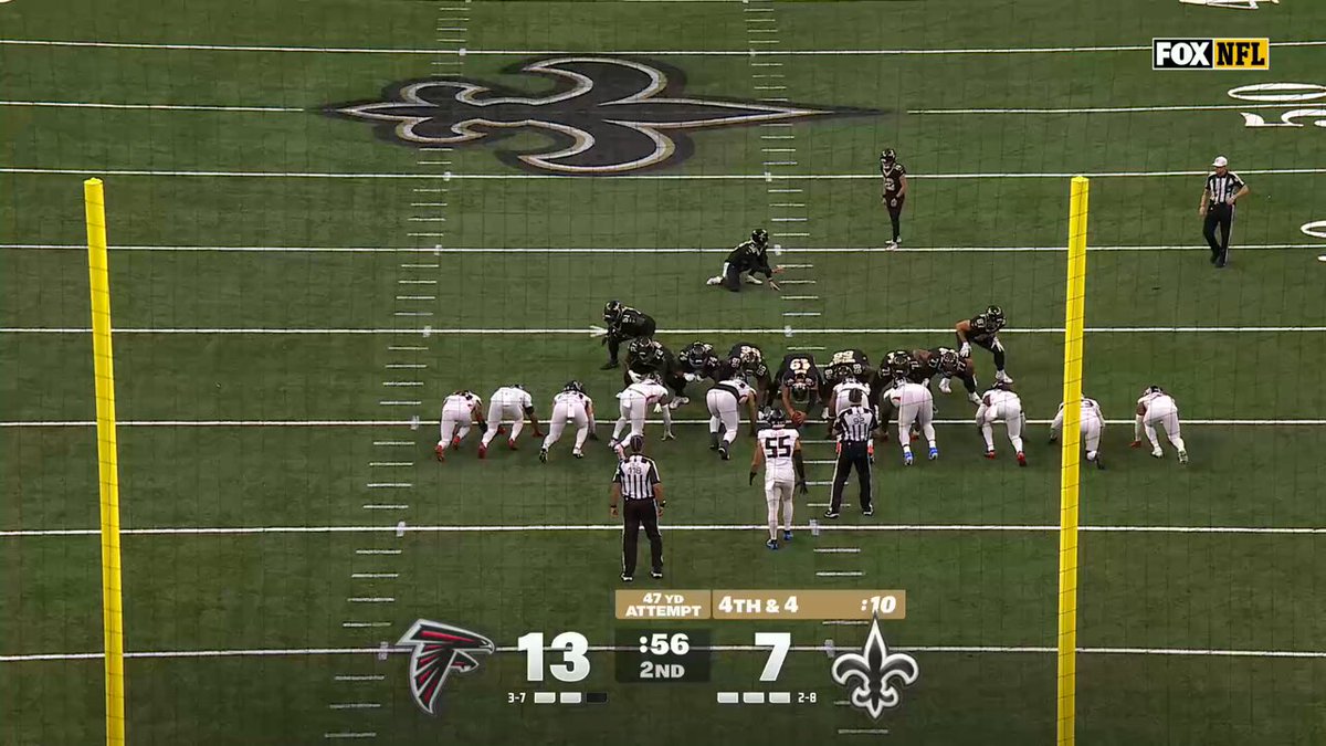 The Saints' kick is NO GOOD 

📺 FOX 