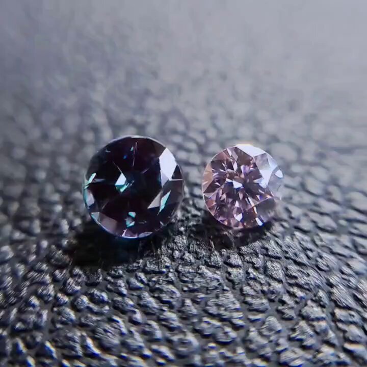 皆様こんばんは😊 本日はブラジル産 #アレキサンドライト 0.172ct