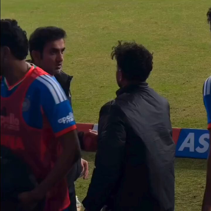 Look how Gautam Gambhir is Picture