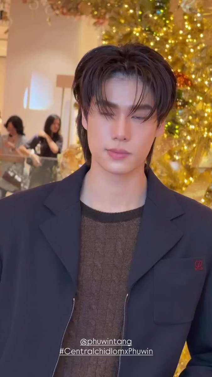 251212 Phuwin 相关igs 动态更新✰ @phuwintang 🤍🤍🤍 ©. fluk.shr