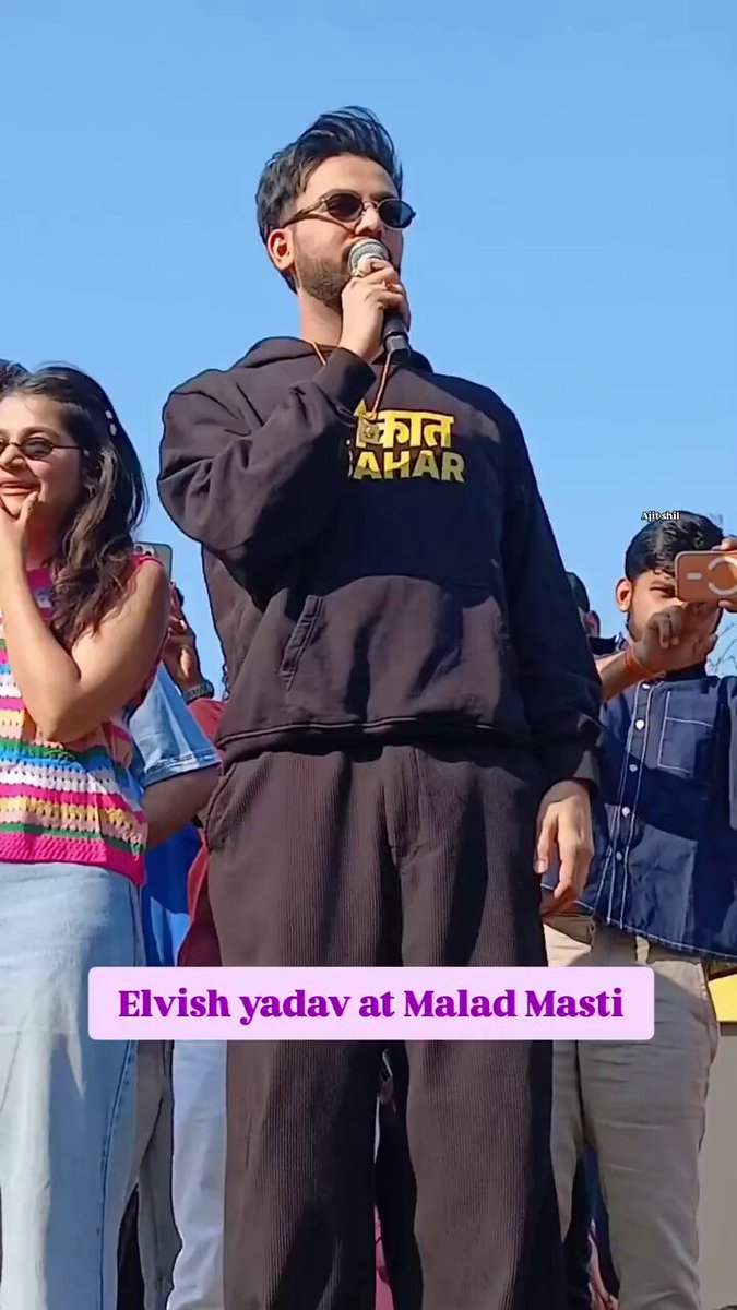 Elvish Yadav With Aukaat Ke Picture