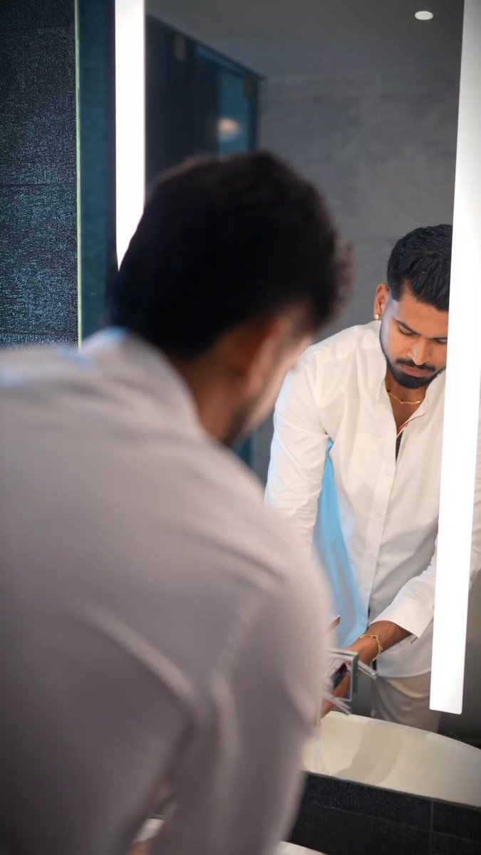 Sarpanch sahab ka Aura Picture