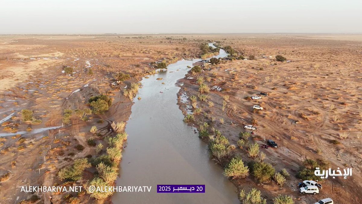 مشاهد لسيل "شعيب غيلانة" بعد الأمطار. بعدسة فيصل الشهراني 