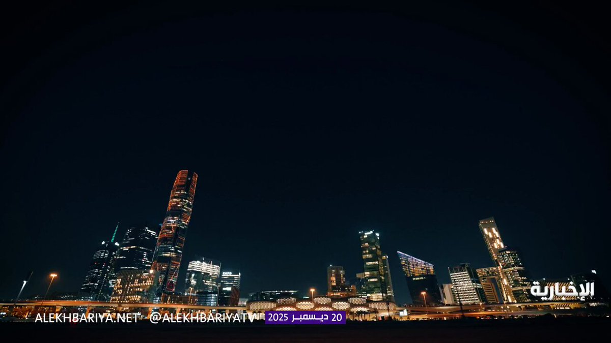 عروض الدرونز في "كافد" تضيء سماء العاصمة الرياض وتستعرض موعد افتتاح "SixFlags" القدية 