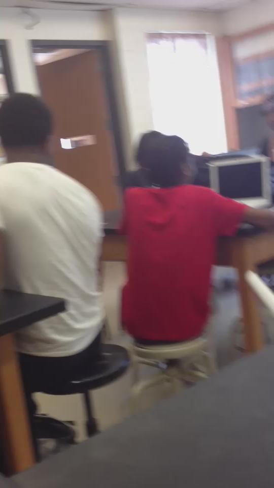 WORLD STAR FIGHTS on Twitter "Damn 😠http//t.co/RE4bdth3l4" / Twitter
