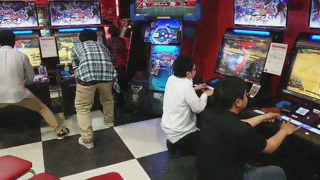 オタクのゲーセンでのこの光景ヤバすぎる...まじキチガイの域www