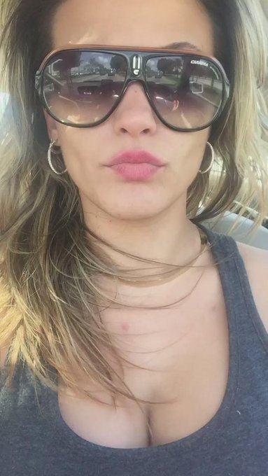 TW Pornstars Carmen Ross Fotos y vídeos de Twitter 