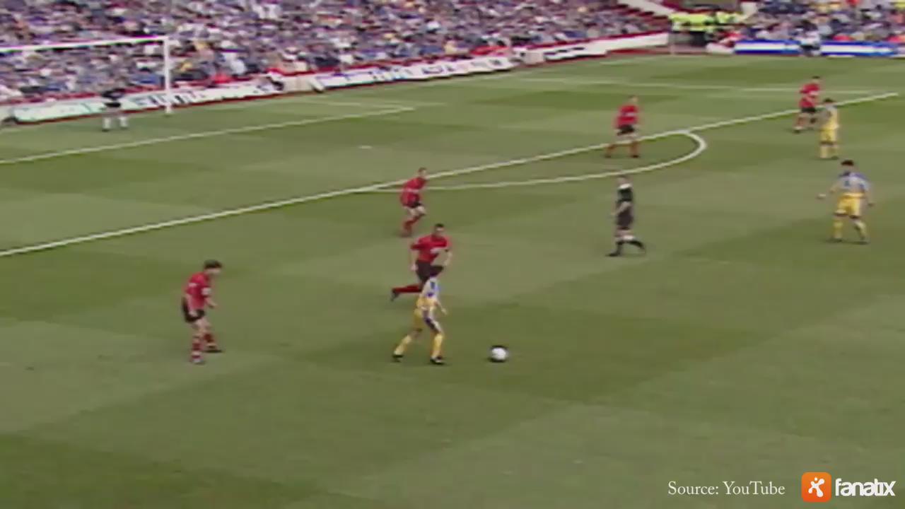 Happy Birthday Gianfranco Zola ! 

Is this one of his greatest goals in the shirt? 