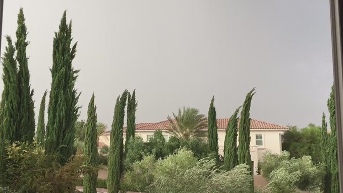 It's crazy weather right now at my house. #loveit #vegasweather #storm #vegasnights http://t.co/U9eE