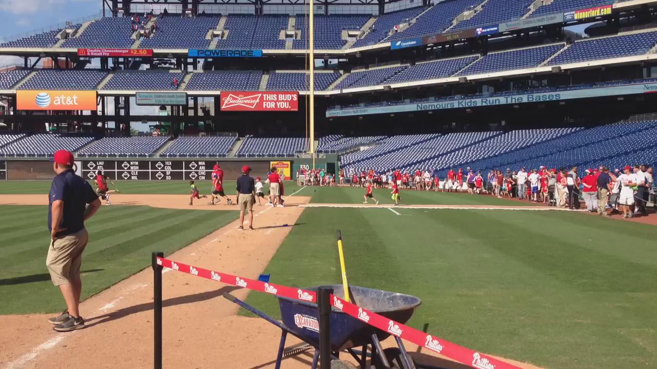 Philadelphia Phillies on Twitter "Walkoff win! Now it's time to run