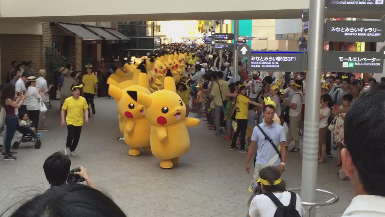 これぞピカチュウ祭り!投稿者がたまたま通りかかって見た光景にRTが殺到! 話題の画像プラス