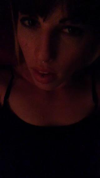 #Lips #BigLips #Tongue #Lick #Pierced #Freckles #Tease #Video http://t.co/jxnyiR1Dq6