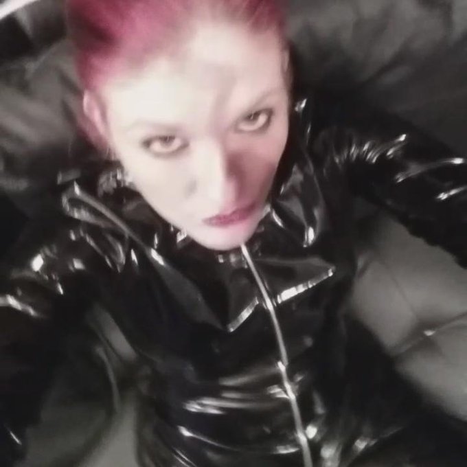 Session play... #vinyle #catsuit @Pcatanzaro #shoes #fetish @ValeFetishDoll @FabFetish @LatexFashionTV<a href="/tag/vinyle"class="tags">#vinyle</a><a href="/tag/catsuit"class="tags">#catsuit</a><a class="tags" target="_blank" title="On Twitter" href="/?out=eyJ0eXAiOiJKV1QiLCJhbGciOiJIUzUxMiJ9.eyJpYXQiOjE3MjU2NTA3MDIsImlzcyI6InR3cG9ybnN0YXJzLmNvbSIsIm5iZiI6MTcyNTY1MDcwMiwiZXhwIjoxNzU3MTg2NzAyLCJyZWRpcmVjdF91cmwiOiJodHRwczovL3R3aXR0ZXIuY29tL1BjYXRhbnphcm8ifQ.tY2as2Va2RJI7gjjeJKkyuKQcO1TmNjxN4bOpDoFlFWOTZRz5en72Iifw6WvXeVqI2StNSeGeKt7RMSrGYYCEA">@Pcatanzaro</a><a href="/tag/shoes"class="tags">#shoes</a><a href="/tag/fetish"class="tags"><span>#fetish</span></a>