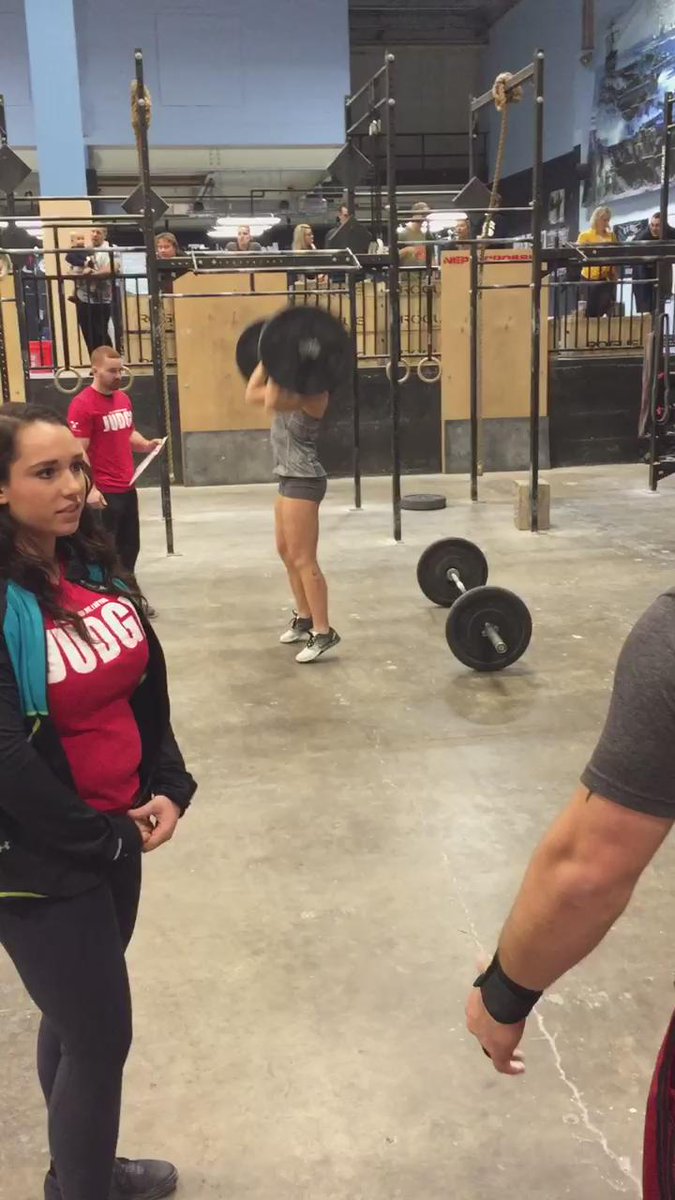 Round 2 at WilkesBarre,Pa CrossFit Competition! A well trained machine!
@Kelsey_Rx #OutworkEveryone!