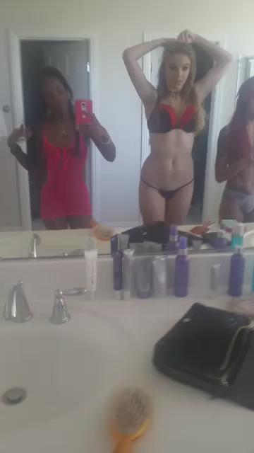Having fun with @Brooke_lynnbabe  and @KimberlyChi3 https://t.co/uSi4ij4vhu