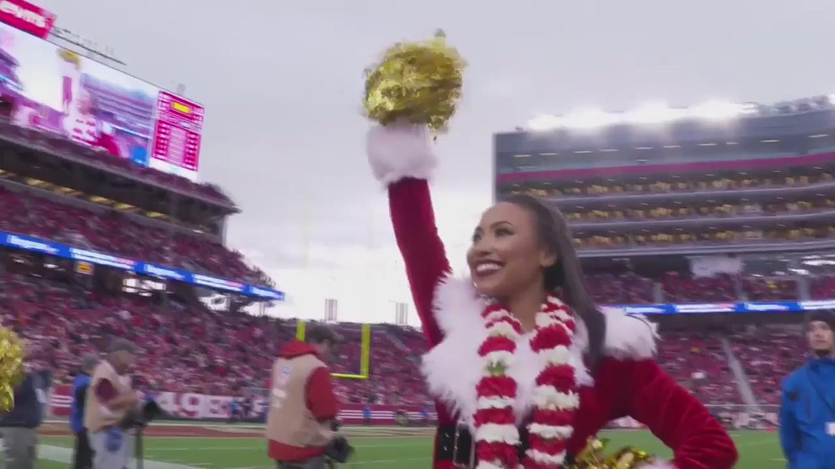 Good luck to #GoldRush member Tyesha at #ProBowl!  📸: 49rs.co/k2B7nT https://t.co/idRSeskPRY