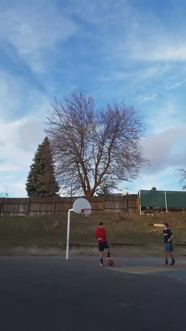 When ball is ACTUALLY life... #firsttry https://t.co/nLoEwt16B6<a href="/tag/firsttry"class="tags">#firsttry</a>