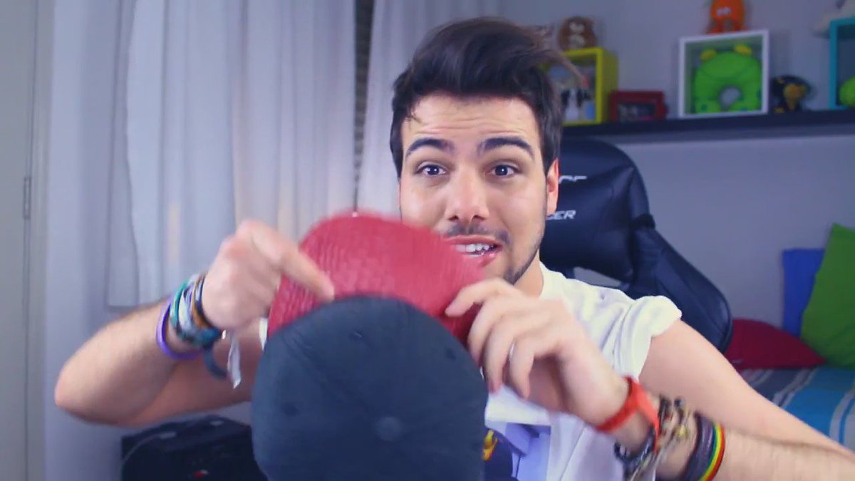 t3ddy sorrindo c: on X: (voltei 😁) ele de boné jdkandkdnd