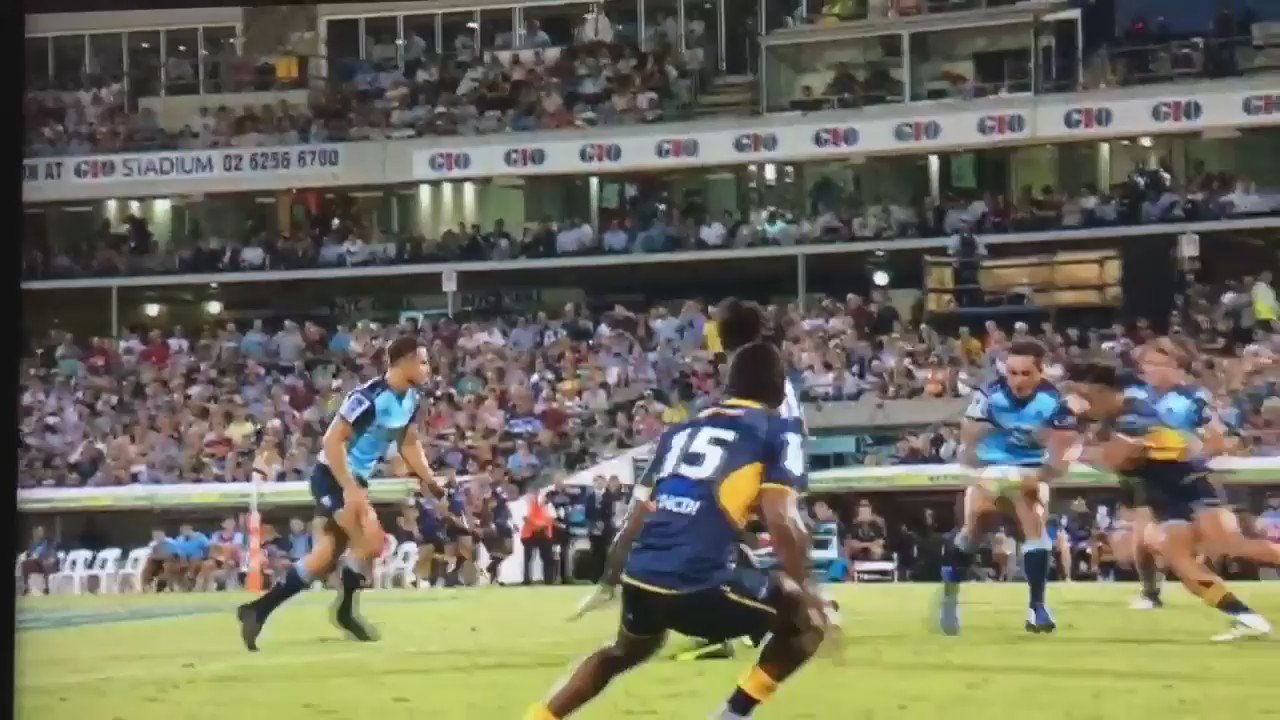 Happy birthday to dual code Aussie rugby sensation Israel Folau 

The try machine is 28 today 