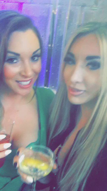 #wehateyouall @ValerieFoxxx #nofucksgiven standard ??? https://t.co/uVjlZ9o9LG