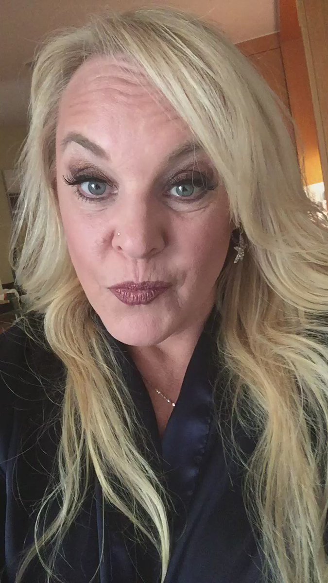 Alexis Golden on X: porn star thoughts before a shoot London MILF  SuperMILF t.co6bGx7siKDh  X