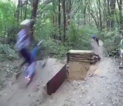 誰だよこれ作ったのｗクリロナのコラ動画がテンポ良すぎてクソ笑えるｗｗｗ