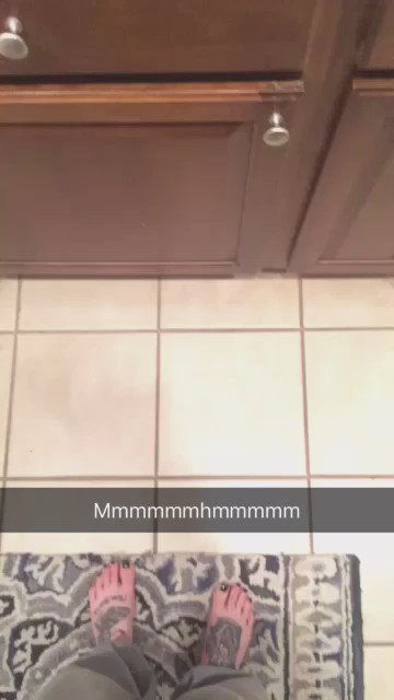 After a great night on cam...🍚 https://t.co/evzXeosePf<a href="/tag/camgirlsgolftee"class="tags"><span>#camgirlsgolftee</span></a>