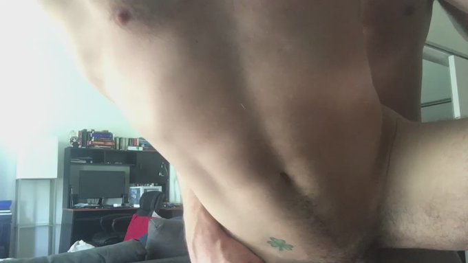 Getting fucked in the kitchen ? #RT #fav #gay #gaypornstar #powerbottom https://t.co/ODIx7Fkb88