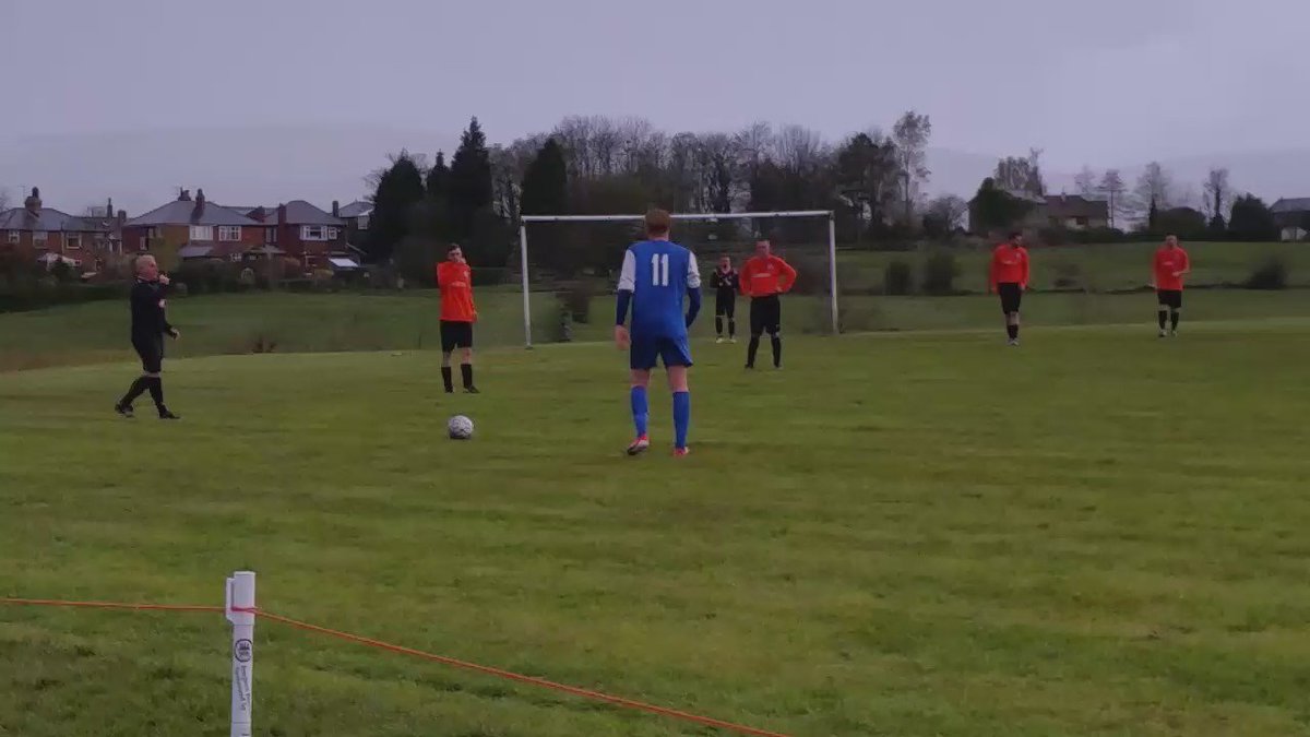 Video of the 2nd goal scored on 53 mins. @lancsamleague @savewardlefc 0 @AFCMostonians 2. Still snowing!