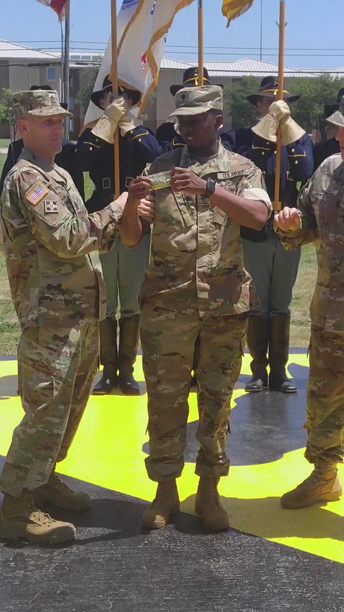 アメリカ陸軍 戦闘服の 袖まくり を11年ぶりに許可 ミリブロnews