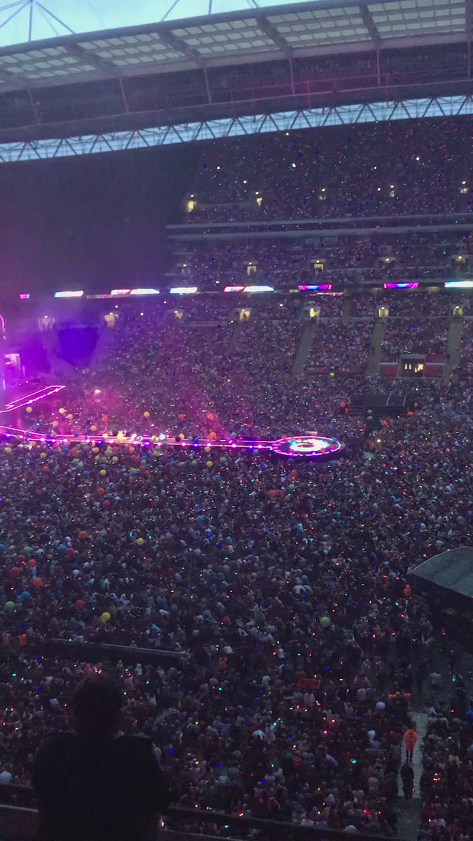 Wembley Stadium on Twitter "How to make Wembley bounce, coldplay