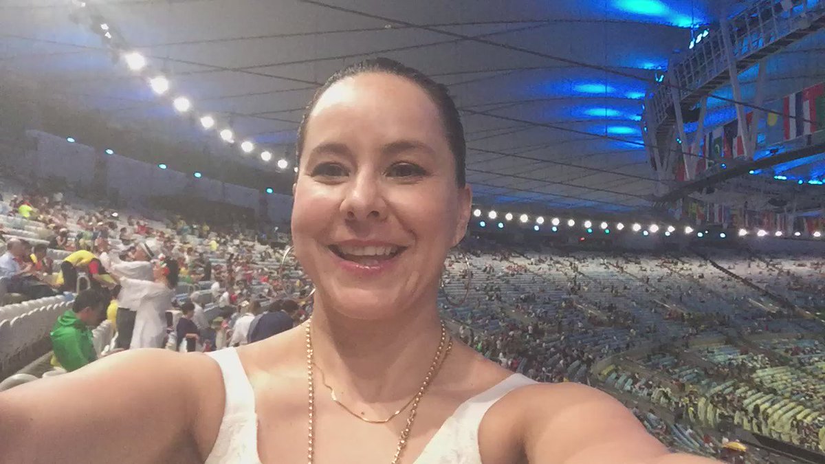 cristina millan on X: Que enorme bendición estar aquí! Mil gracias Dios!  Muchas gracias ESPN! Un día un hombre tuvo un sueño... Y por eso!  t.cojxezRhwuTm  X
