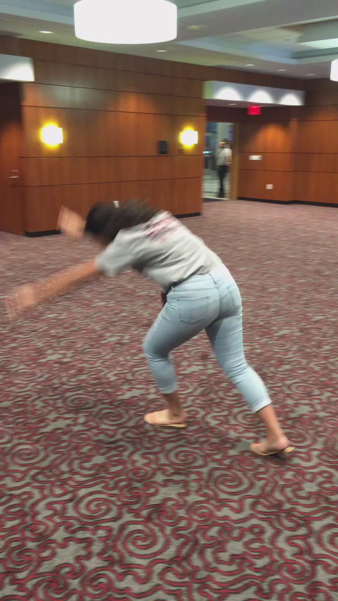 UofSCHousing on Twitter "This is how UofSC_Capstone does movein! 