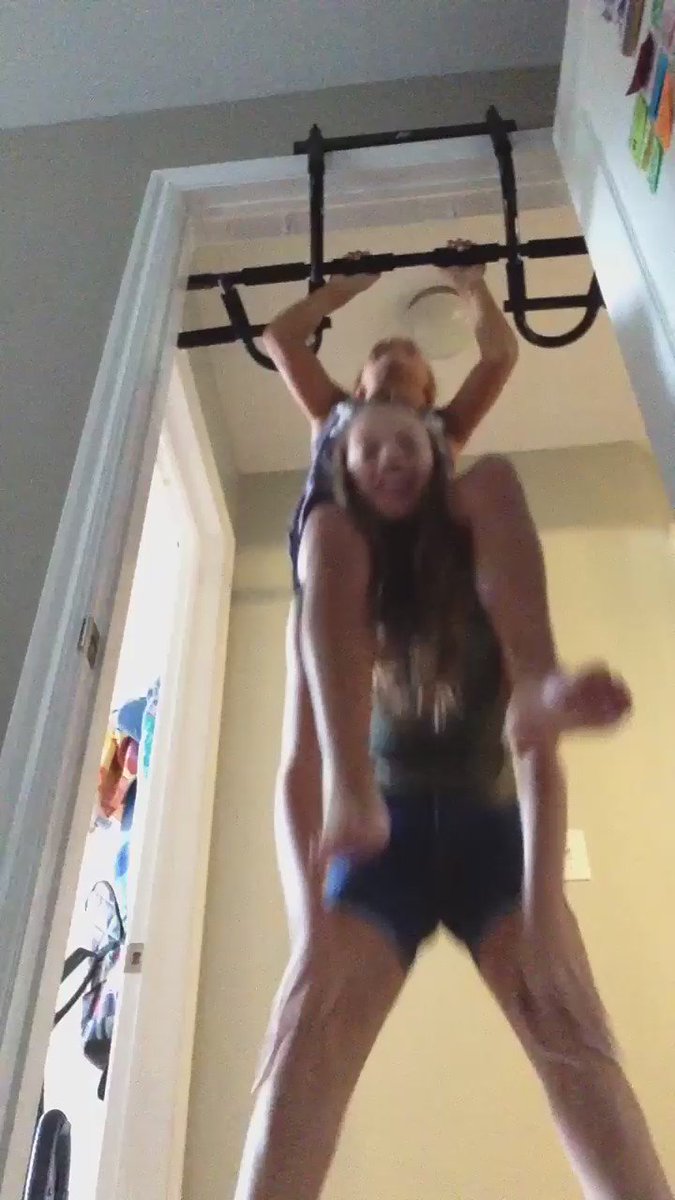 @taytayy09s video Tweet