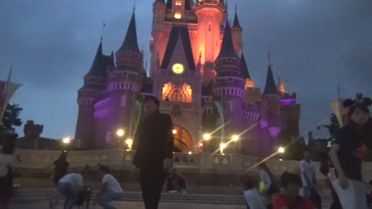 気まずいwディズニーランドプロポーズをして失敗した人の反応がこれ 話題の画像プラス 気まずいwディズニーランドプロポーズをして失敗した人の反応がこれ 話題の画像プラス