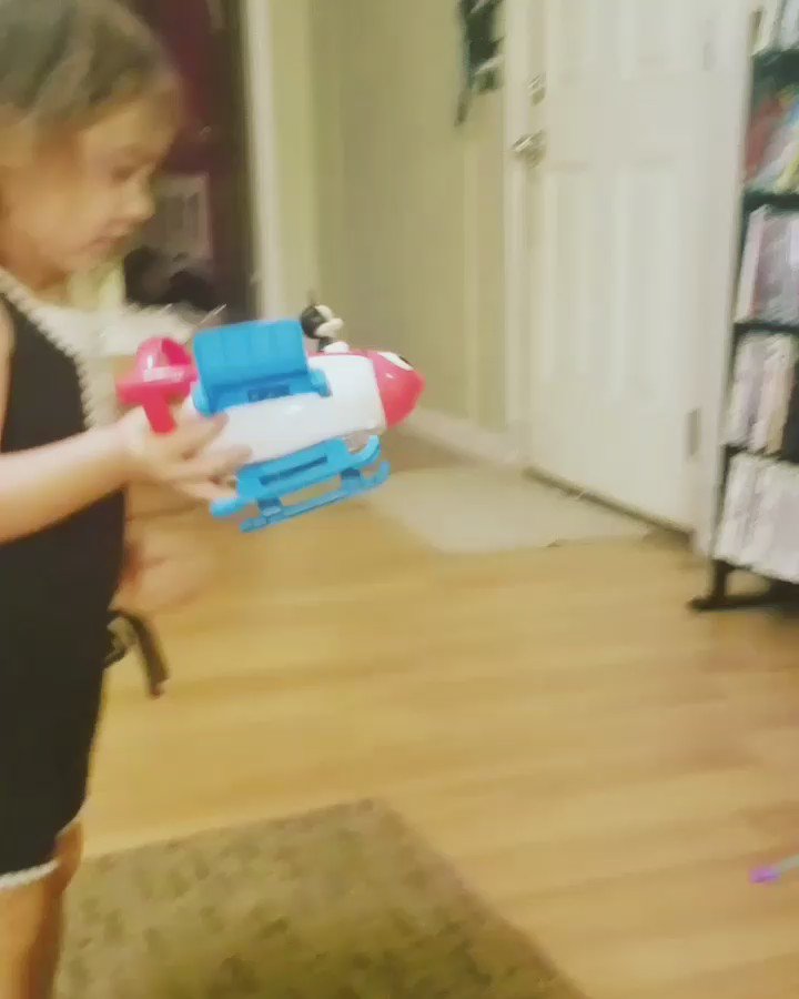 Reviewing her Disney Imagicademy Rocket Builder❤ #KinsleyReview #DisneyToys #DisneyReviews #FullReviewComingSoon
