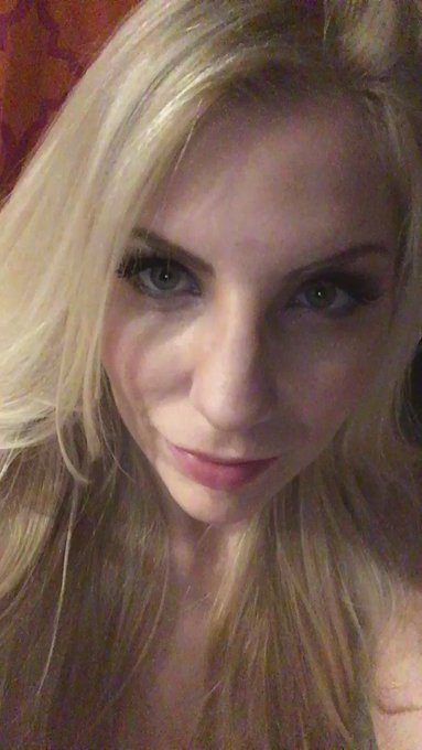 #FridayFeeling https://t.co/9F5wp53ZQn