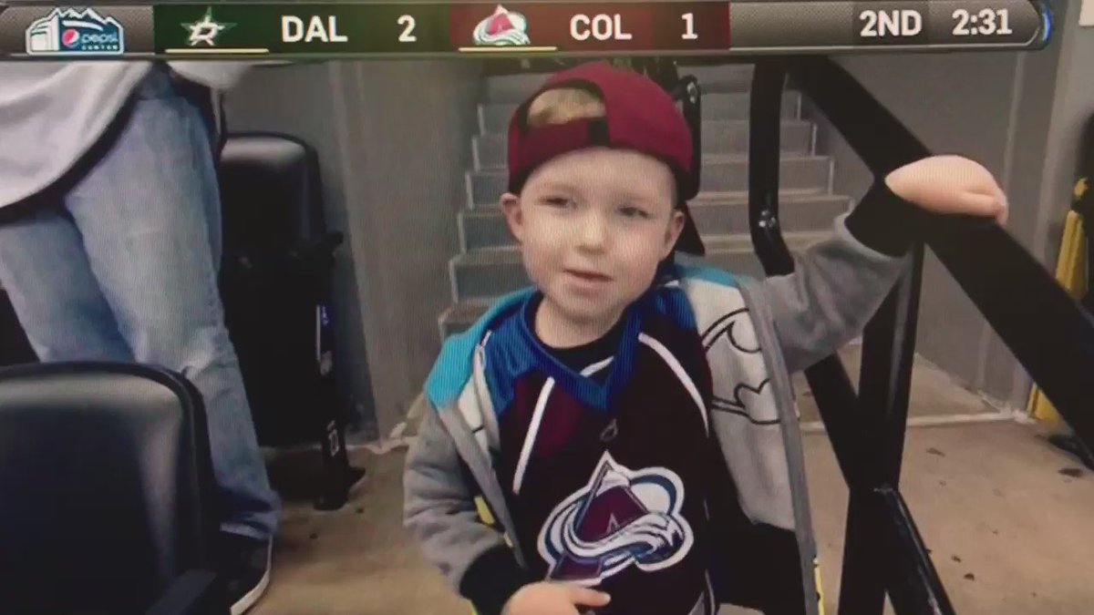 They're dancing at Pepsi Center. @Avalanche beat the Stars 4-2. @DenverChannel
