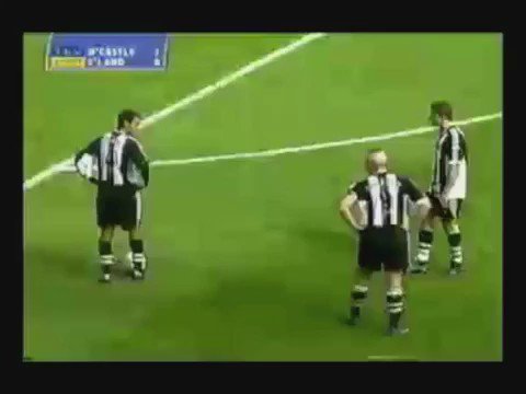 Happy Birthday Alan Shearer! A true 90s goalscoring legend.     