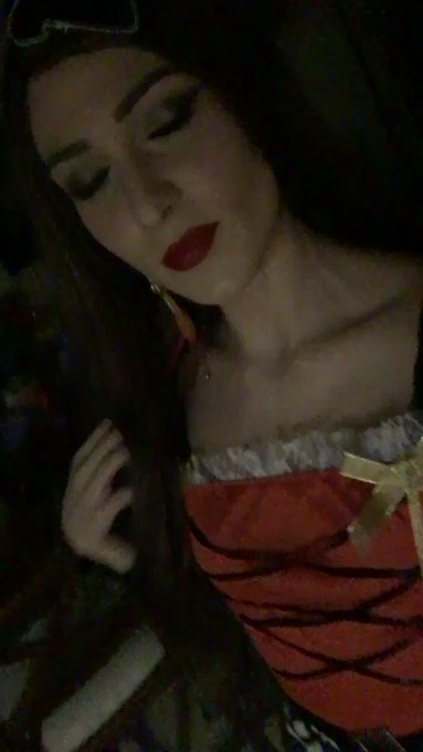 💋☠️ https://t.co/lLjIXxYBBU